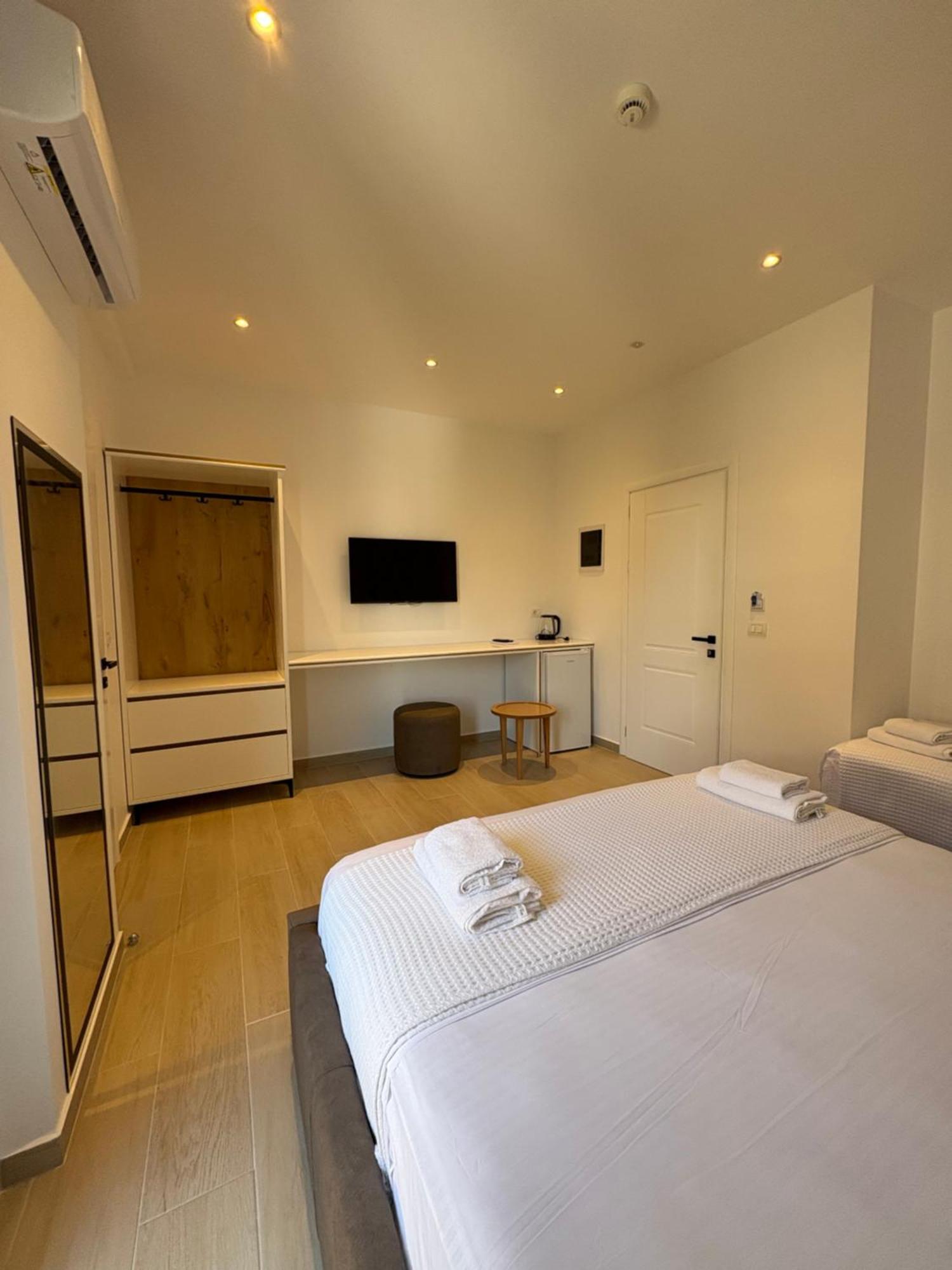 Xhonis Apartments Ksamil Eksteriør billede